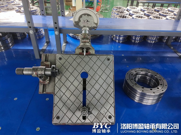 交叉滾子軸承型號規格.jpg